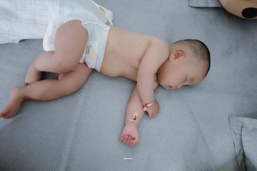 江山五个月宝宝体重